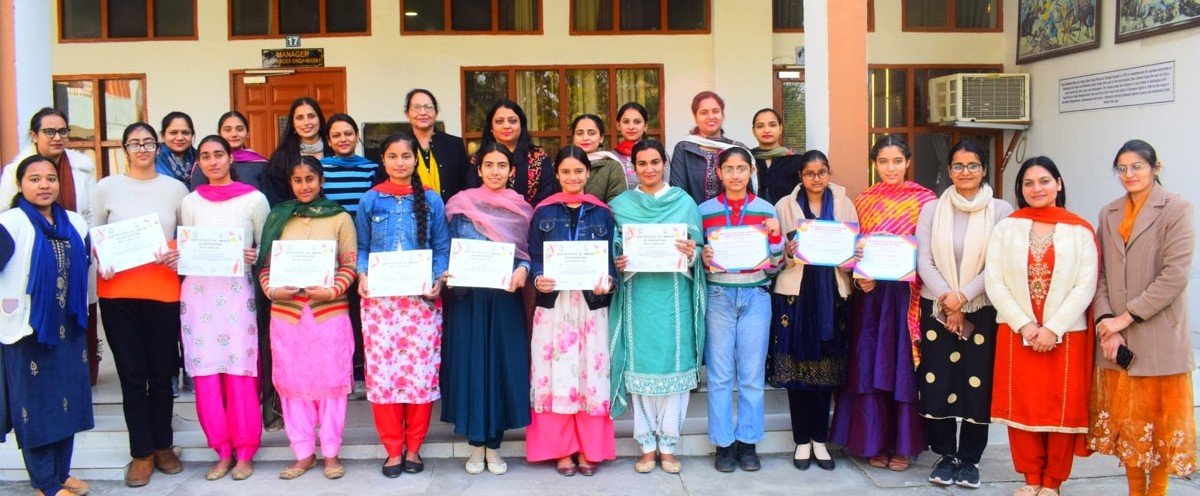 Bela College Students Leave a Lasting Impression at IIT-Ropar Competitions